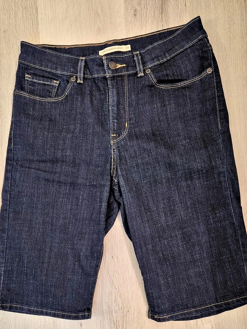 Levi's Classic Bermuda Shorts Denim Blue Waist 27